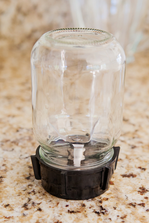 How to Hack a Bullet Blender With a Mason Jar