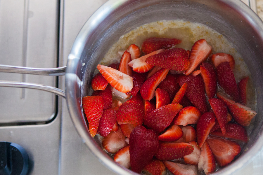 Strawberry Lemonade Cookie Sandwiches-13