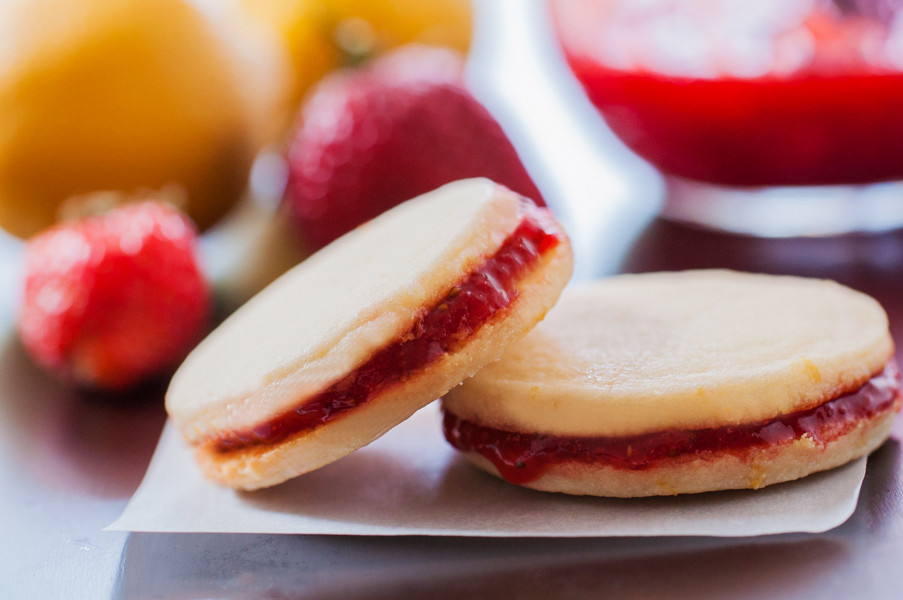 Strawberry Lemonade Cookie Sandwiches-3