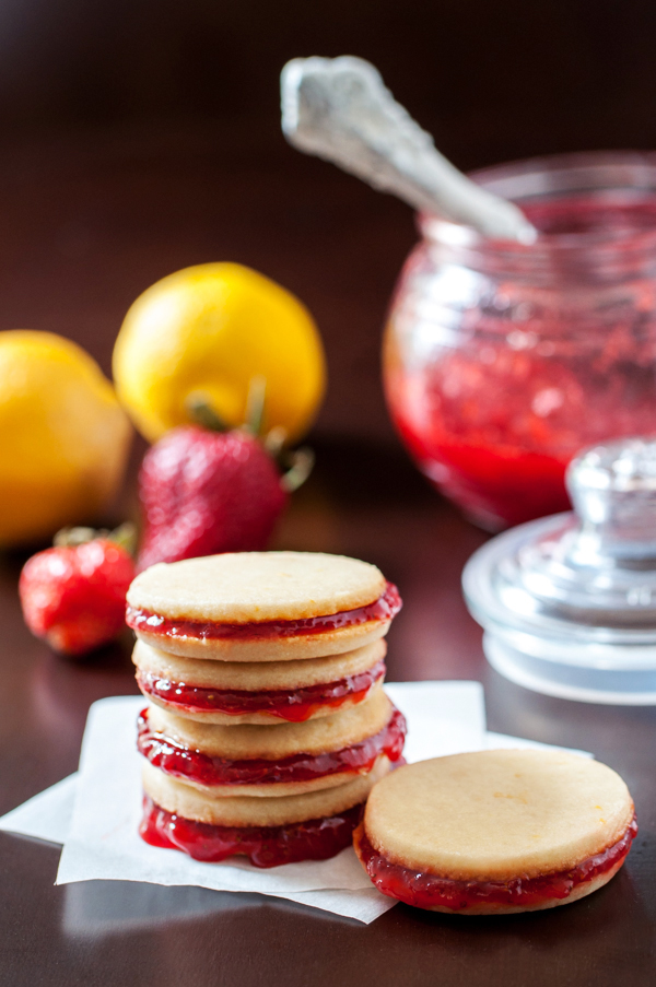 Strawberry Lemonade Cookie Sandwiches-6