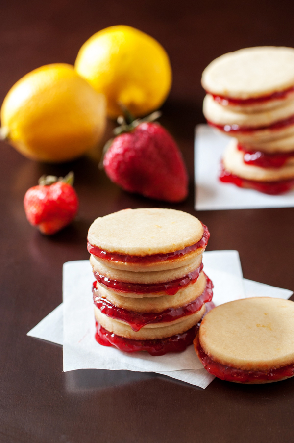 Strawberry Lemonade Cookie Sandwiches-7