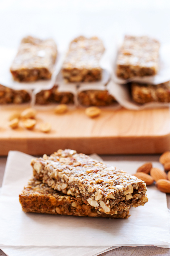 Crunchy Peanuts, Almonds, and Oats Bars-10