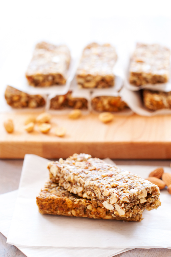 Crunchy Peanuts, Almonds, and Oats Bars-8