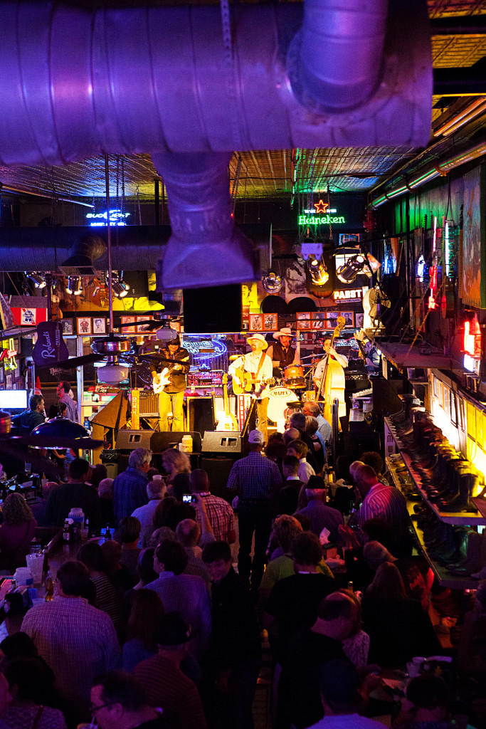 Robert's Western World | The Don Kelley Band | Nashville, Tennessee