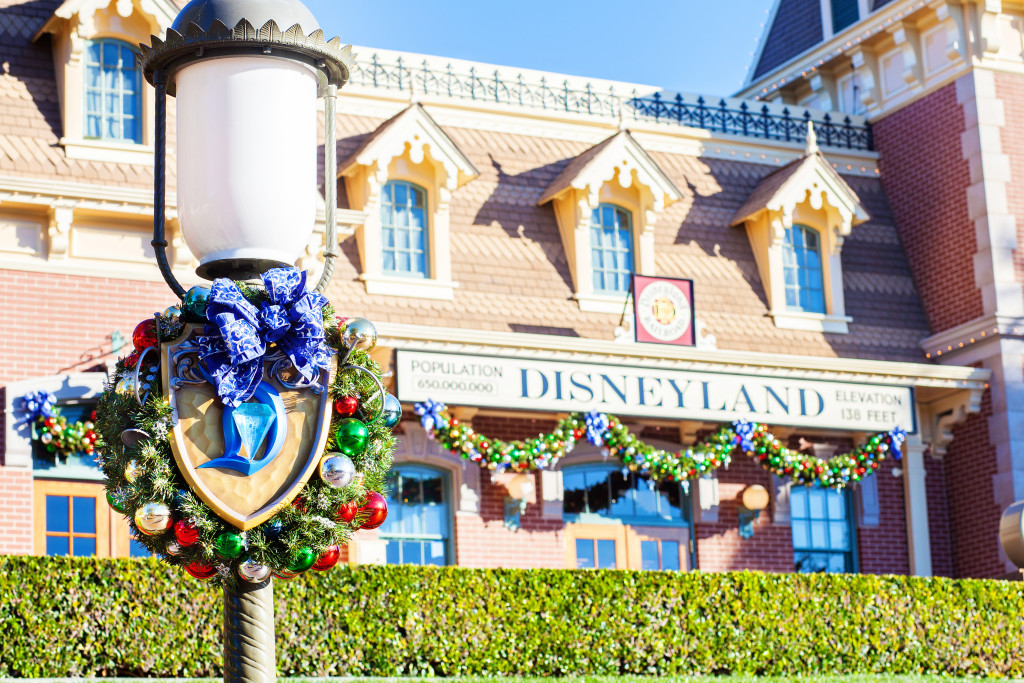 Disney Details: Holidays at the Disneyland Resort