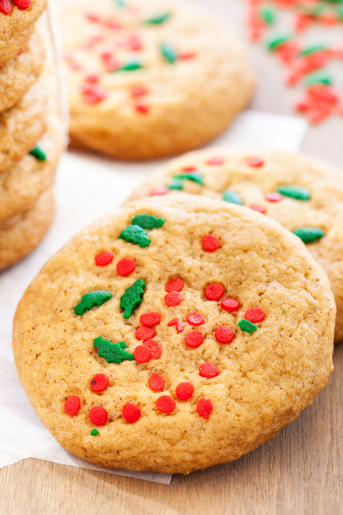 Awaken your holiday taste buds with these holiday spice cookies!