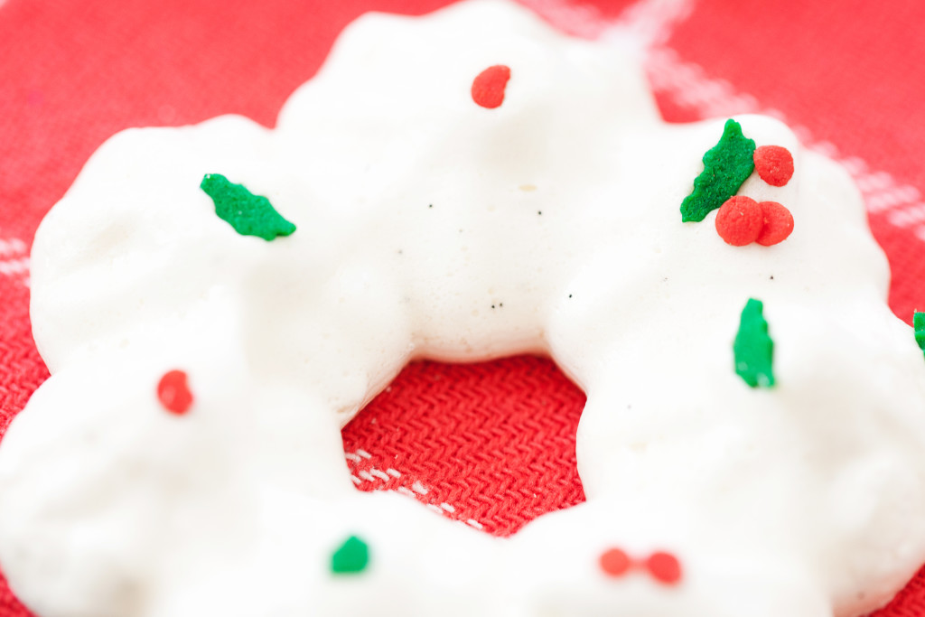 Bring these meringue wreaths to your next holiday party and add some cheer to the holiday table. 