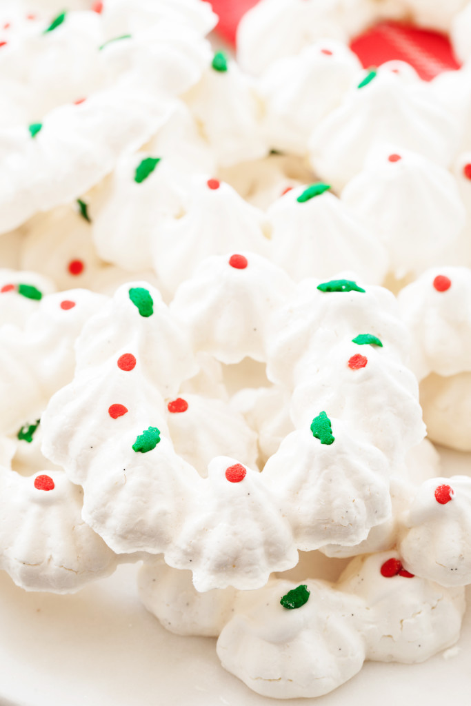 Bring these meringue wreaths to your next holiday party and add some cheer to the holiday table. 