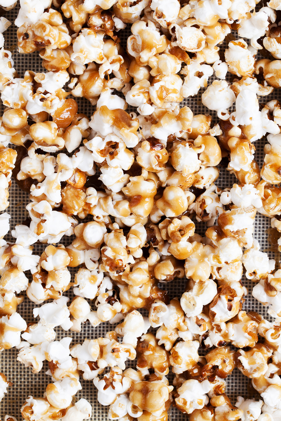 Caramel and Dark Chocolate m&m’s Popcorn - The perfect Valentine's Day movie snack!