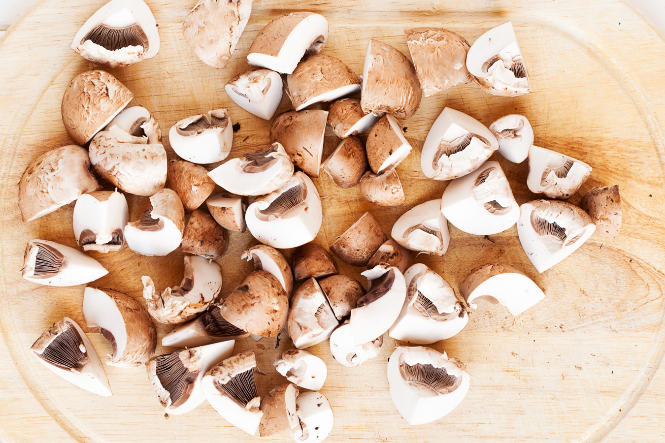 Walnut & Mushroom Pesto - Flavorful, earthy, and impressive enough to be spotted on a fancy schmancy restaurant menu.