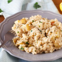 Creamy lemon chicken risotto without the fuss but all the flavors of tangy feta, briny olives, and freshly chopped herbs.