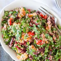 A bed of quinoa and spinach topped with a confetti of beets, mandarins, and tomatoes, this quinoa confetti salad is full of nutrients, vitamins, and fiber to make your meal that much healthier.