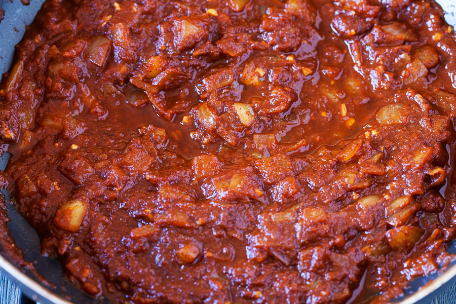 Crispy spiralized potato tossed in a taco seasoned sauce makes for a no-dressing-needed salad.