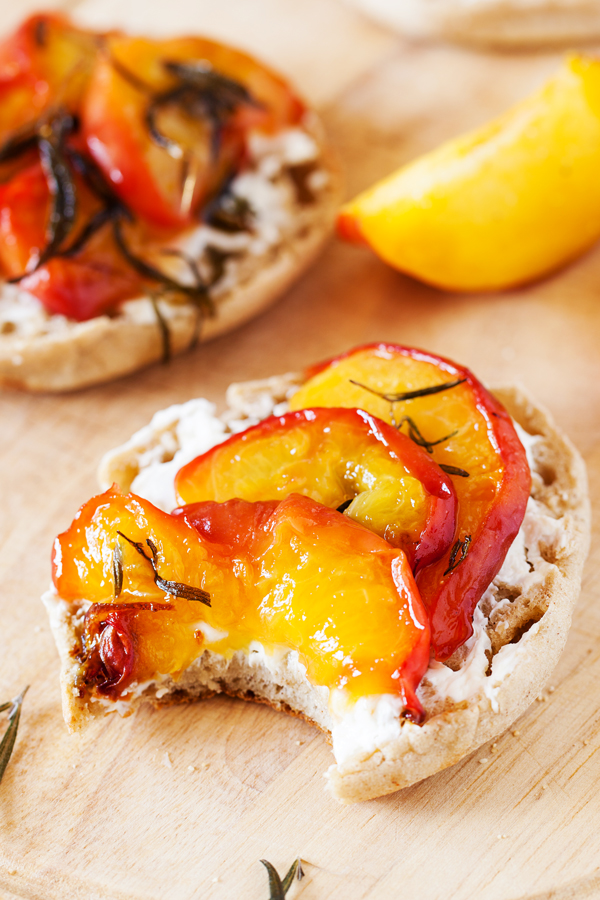 Learn how to achieve perfect peach slices for use in these Baked Peaches Breakfast Toasts and all of your favorite peach recipes.