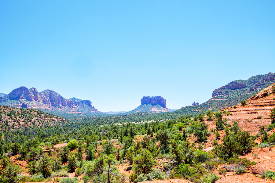 A day of Hiking in Sedona, Arizona - where to stop and which trails to hike. 