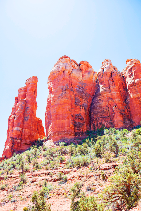 A day of Hiking in Sedona, Arizona - where to stop and which trails to hike. 