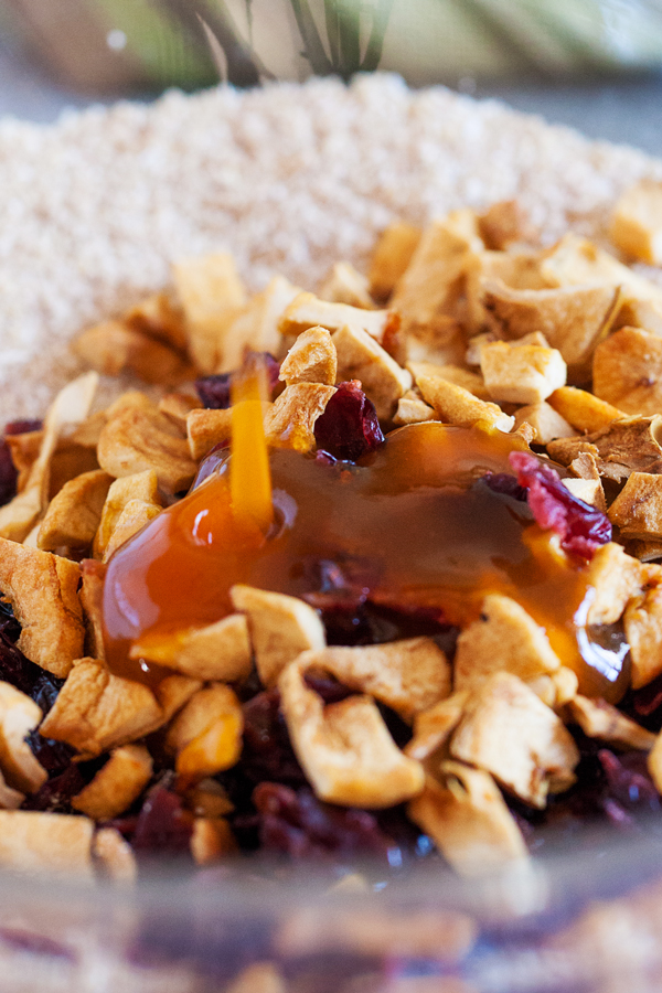 Pumpkin, apples, and cranberries, these Fall Harvest Snack Bars have all the best flavors of Fall.