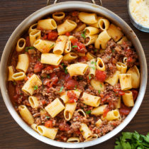This from-scratch, quick, and easy Italian Sausage Tomato Pasta Sauce will become your go-to meat sauce.