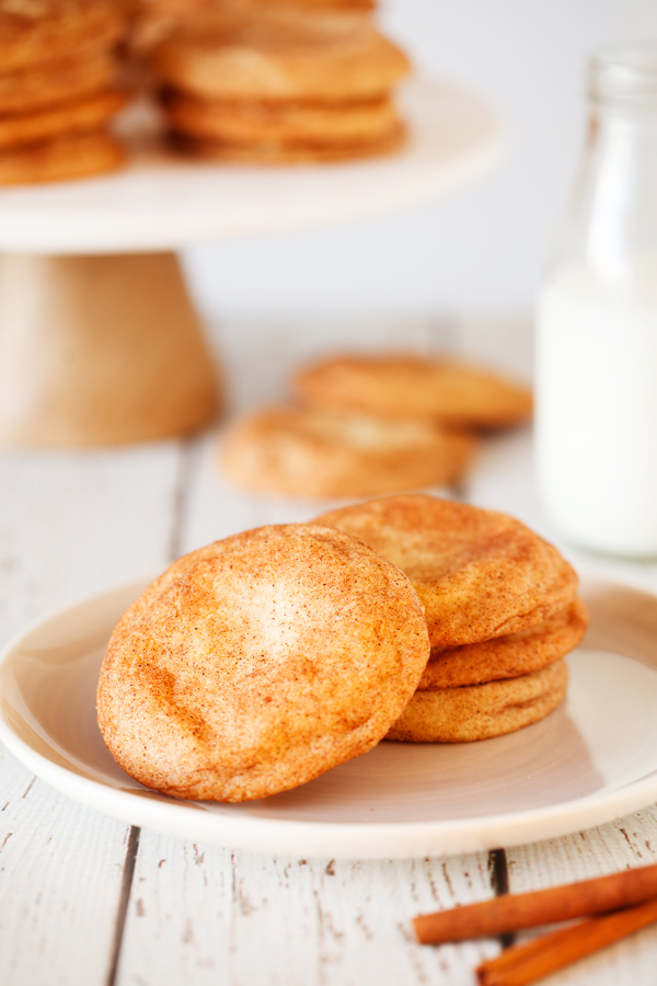 Snickerdoodle cookies on plate.