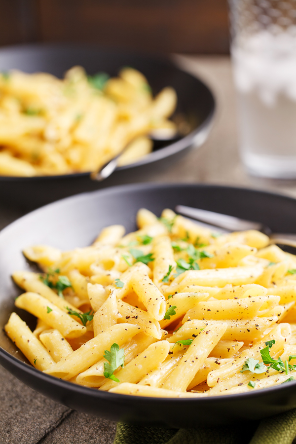 One Pot Pasta with Lemon Garlic Butter Sauce in serving bowl.