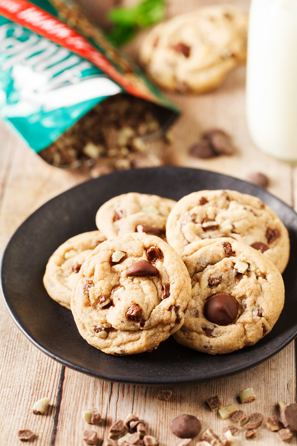 Andes Mint Chip Cookies on serving plate. 